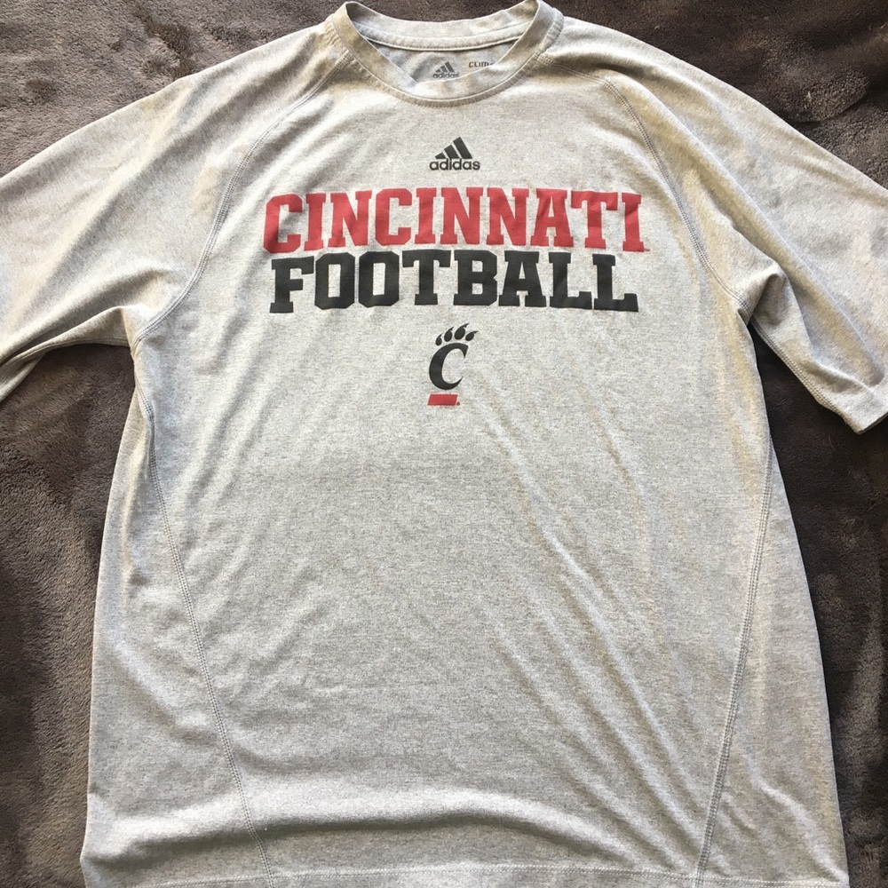 University of Cincinnati Football T shirt